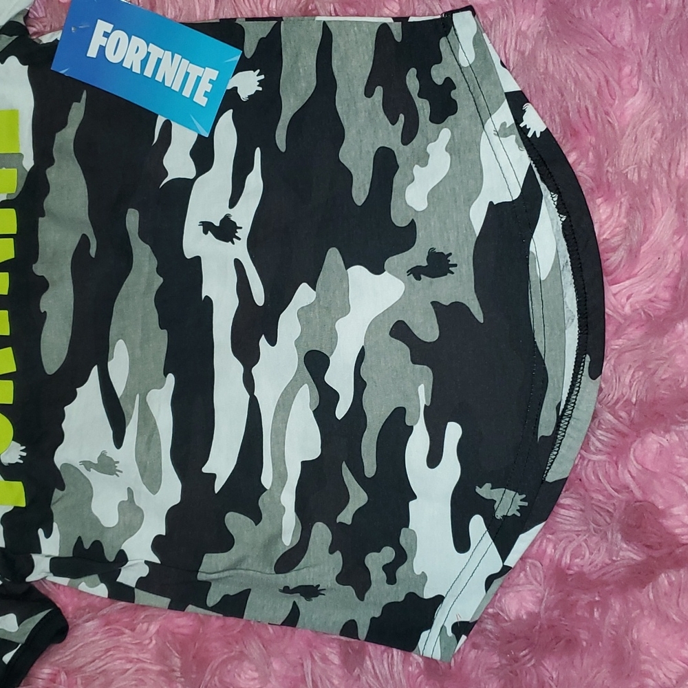 FORTNITE T-SHIRT KIDS SIZE LARGE - Picture 2 of 7